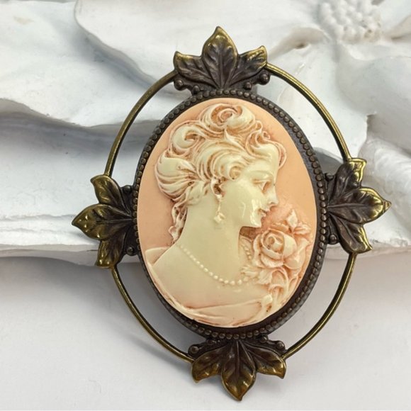 Large Lady Rose Antique Brass Style Cameo - Picture 7 of 9